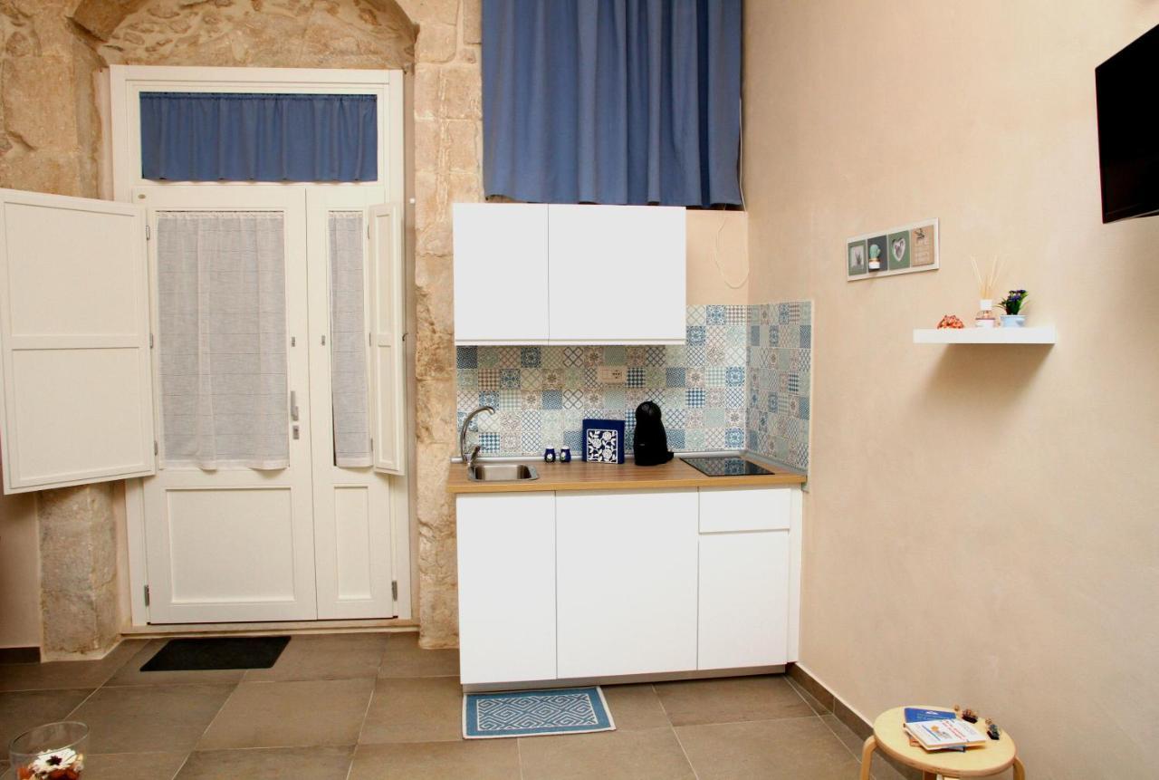 Essentia Rooms- Ortigia Holidays Συρακούσες Εξωτερικό φωτογραφία