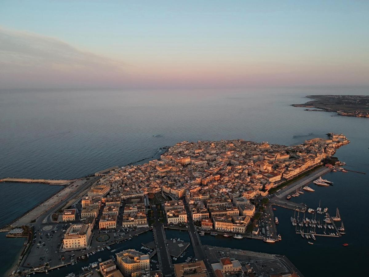 Essentia Rooms- Ortigia Holidays Συρακούσες Εξωτερικό φωτογραφία